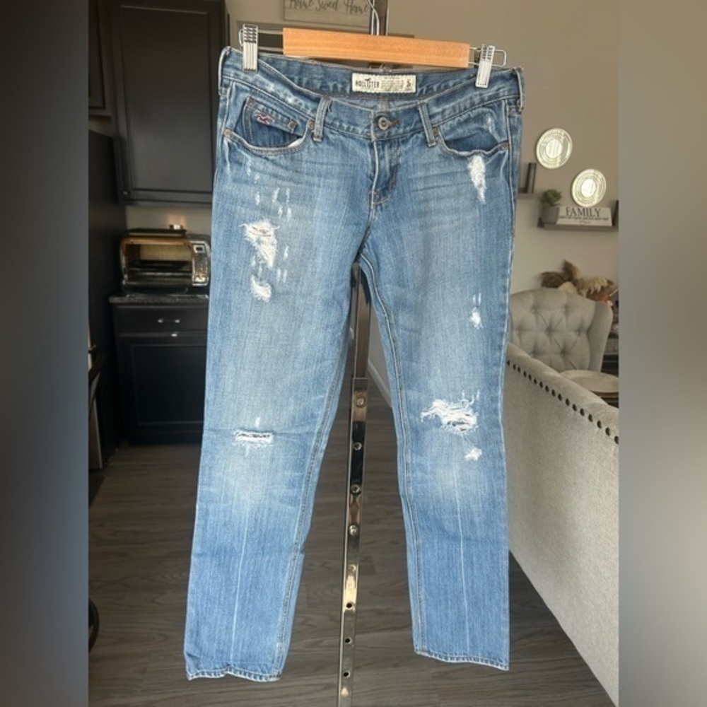 ✨Hollister Distressed Blue Boyfriend Jeans Relaxed Fit 3S
